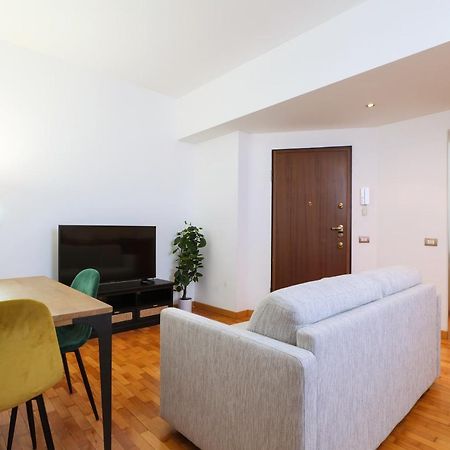 Duomo Luxury Apartment VIII ミラノ エクステリア 写真