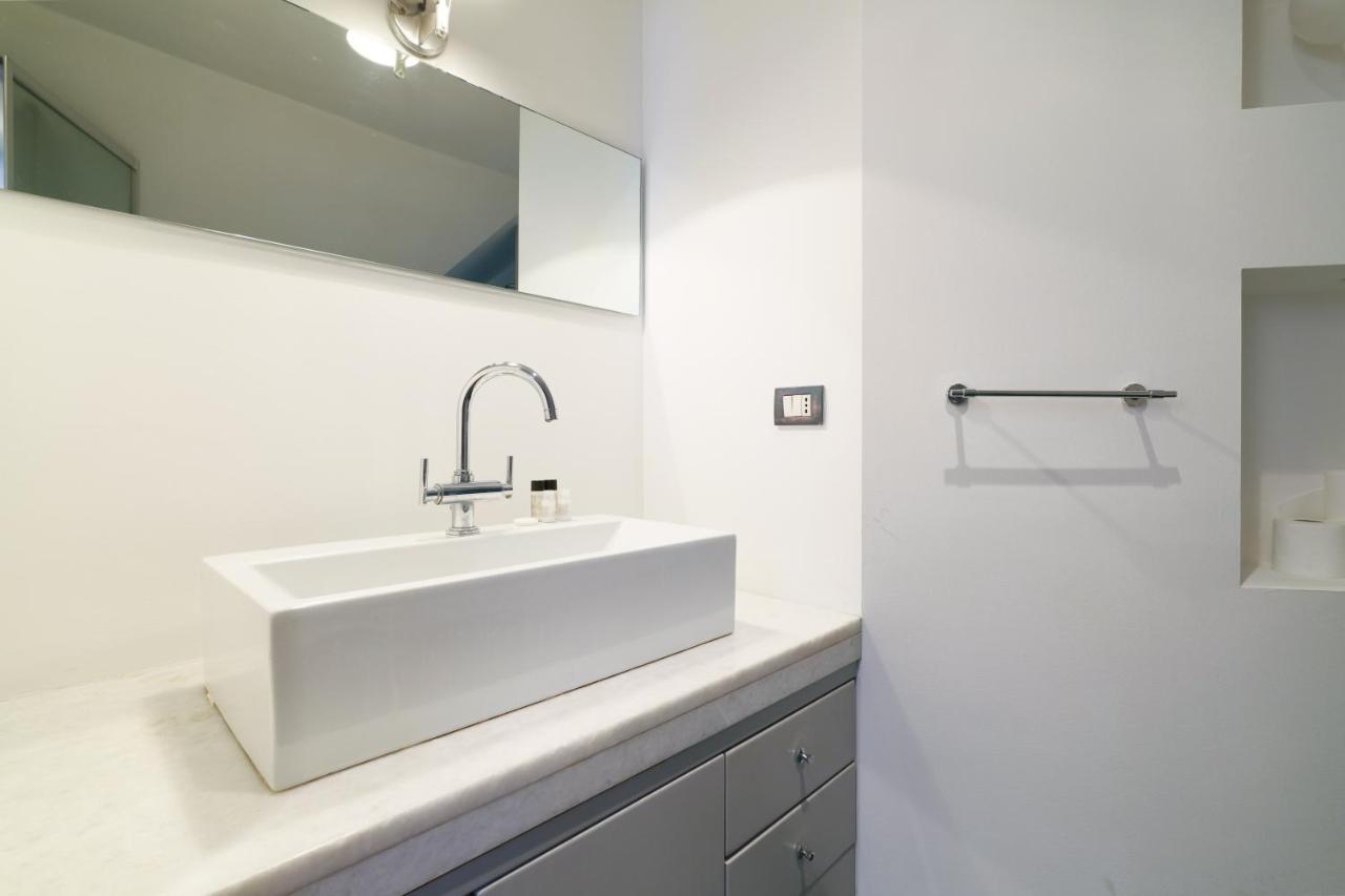 Duomo Luxury Apartment VIII ミラノ エクステリア 写真